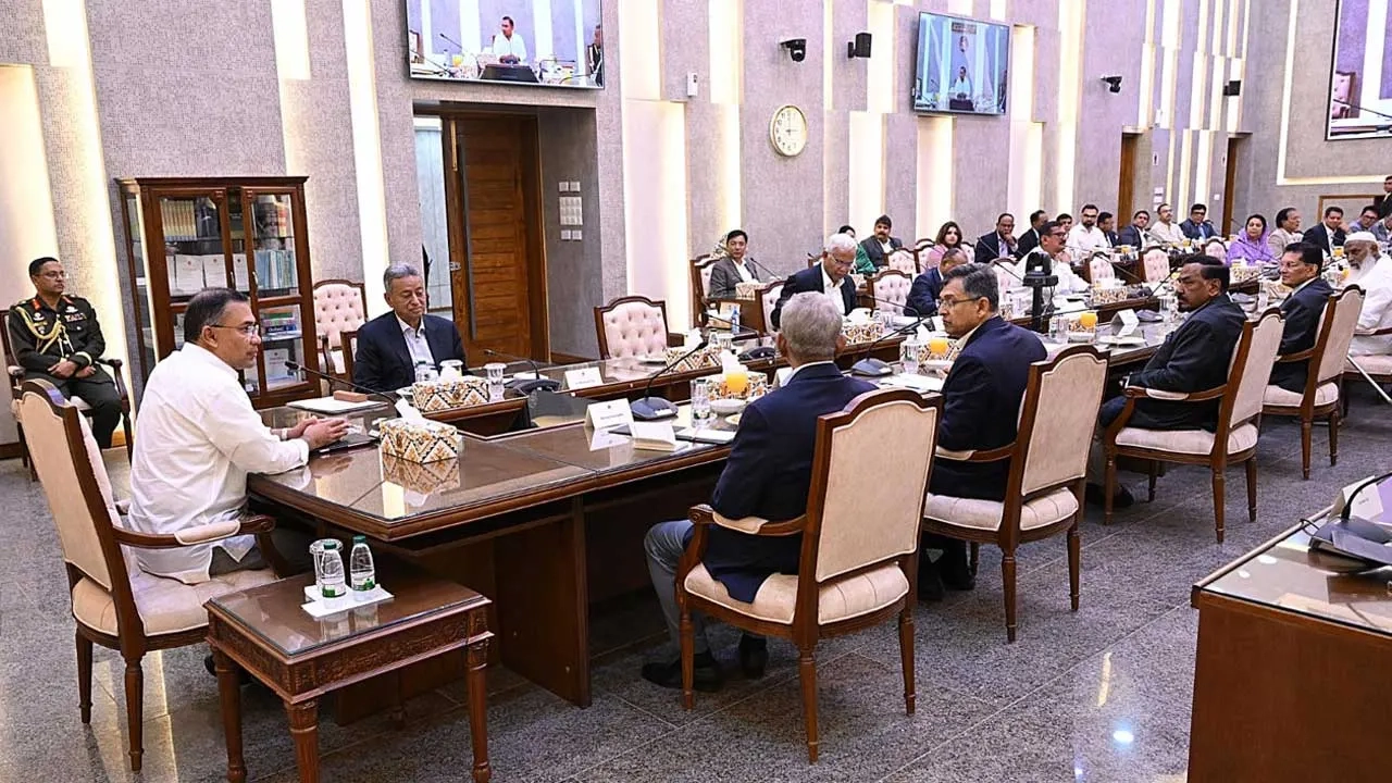 নির্বাচনী হলফনামা অনুযায়ী নতুন মন্ত্রিসভার দুইজন এসএসসি পাস ও একজন স্বশিক্ষিত